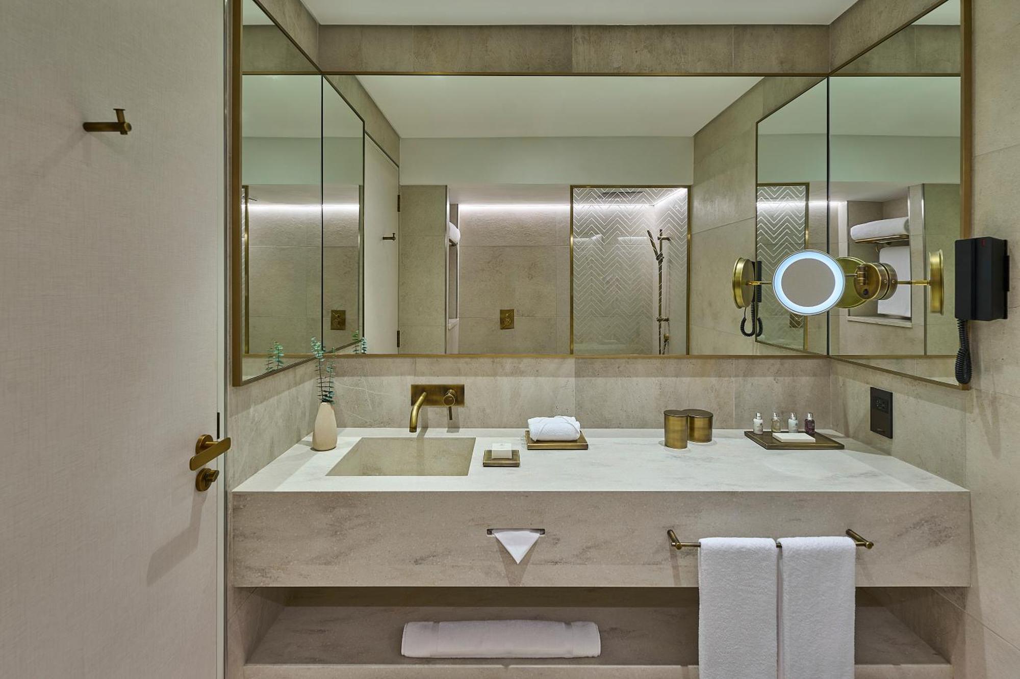 Erth Abu Dhabi Hotel Kültér fotó
